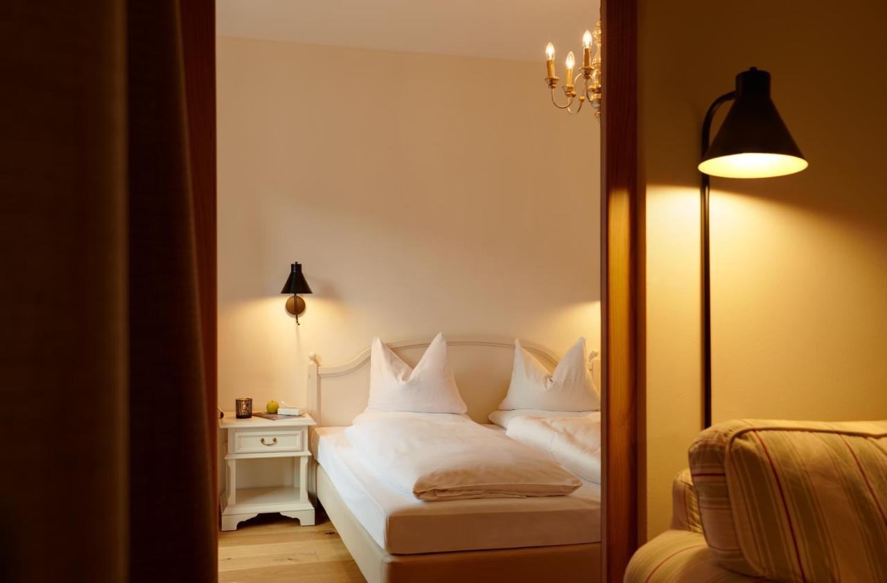 Historic Guesthouse Bircher B&B Apartments Near Sterzing Campo di Trens Exterior foto